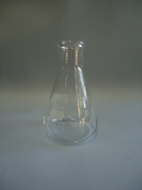 Matraz Erlenmeyer borosilicato  100 ml.